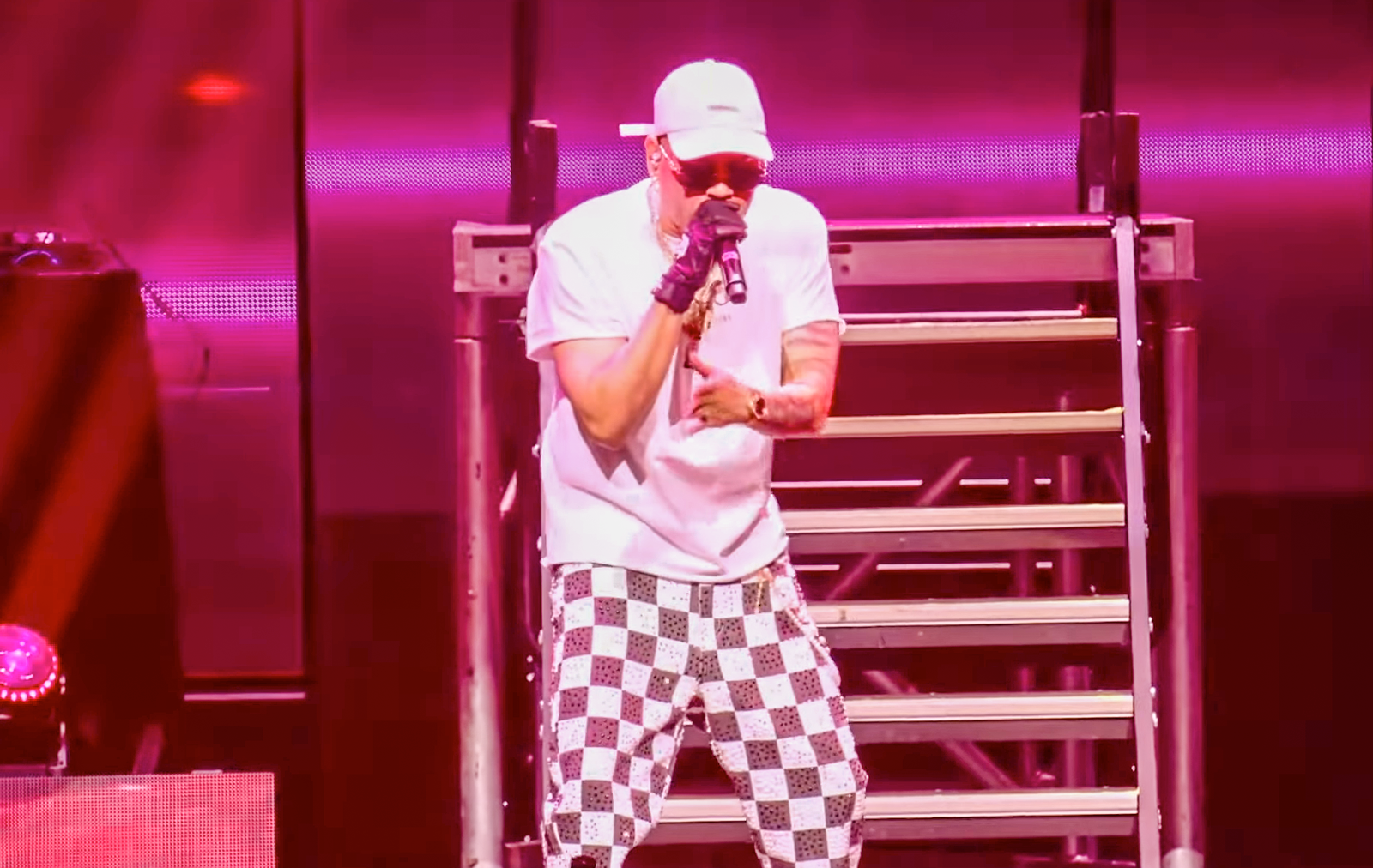 Shadow Blow y De La Ghetto protagonizan “Alofoke en el Agganis” ante miles en Boston